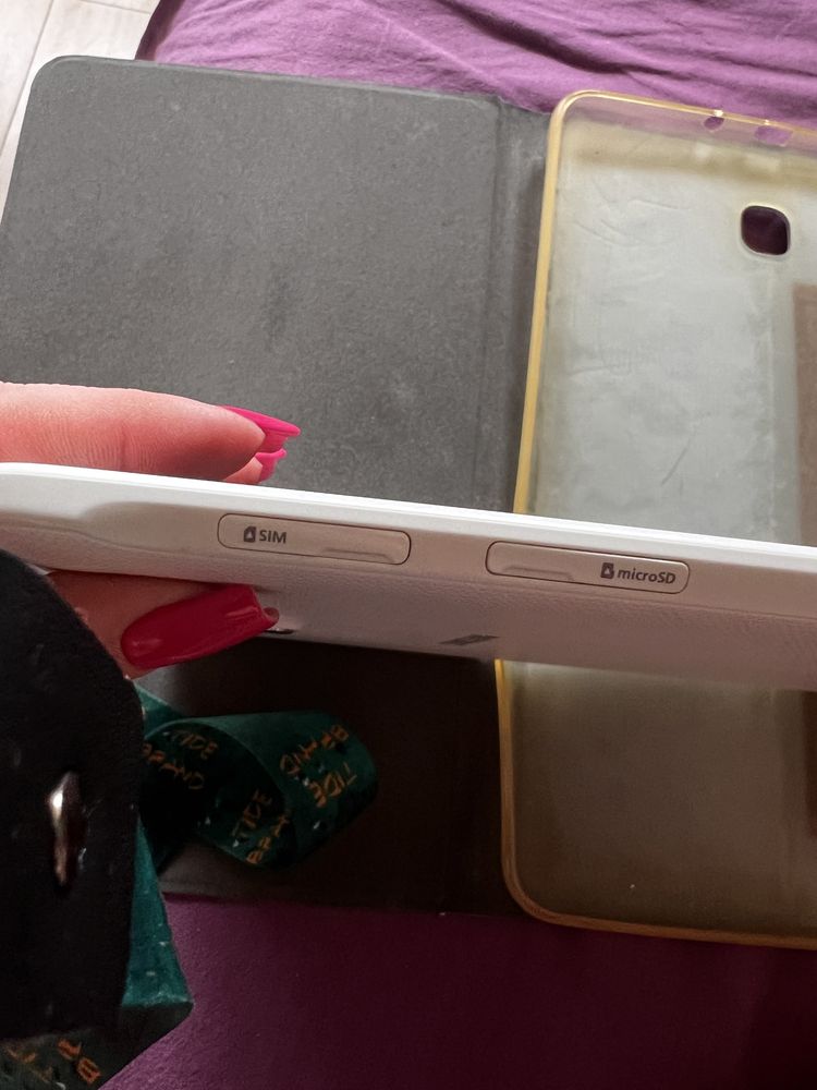 Tablet samsug Galaxy Tab E bialy