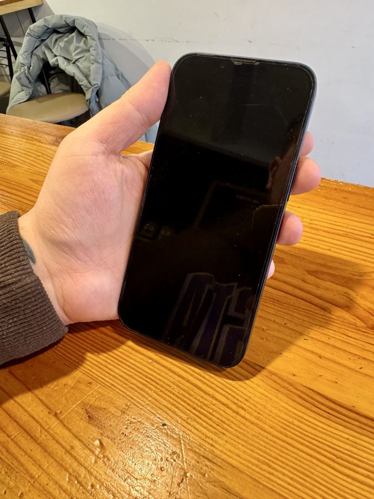 iPhone 13, 128 Neverlock