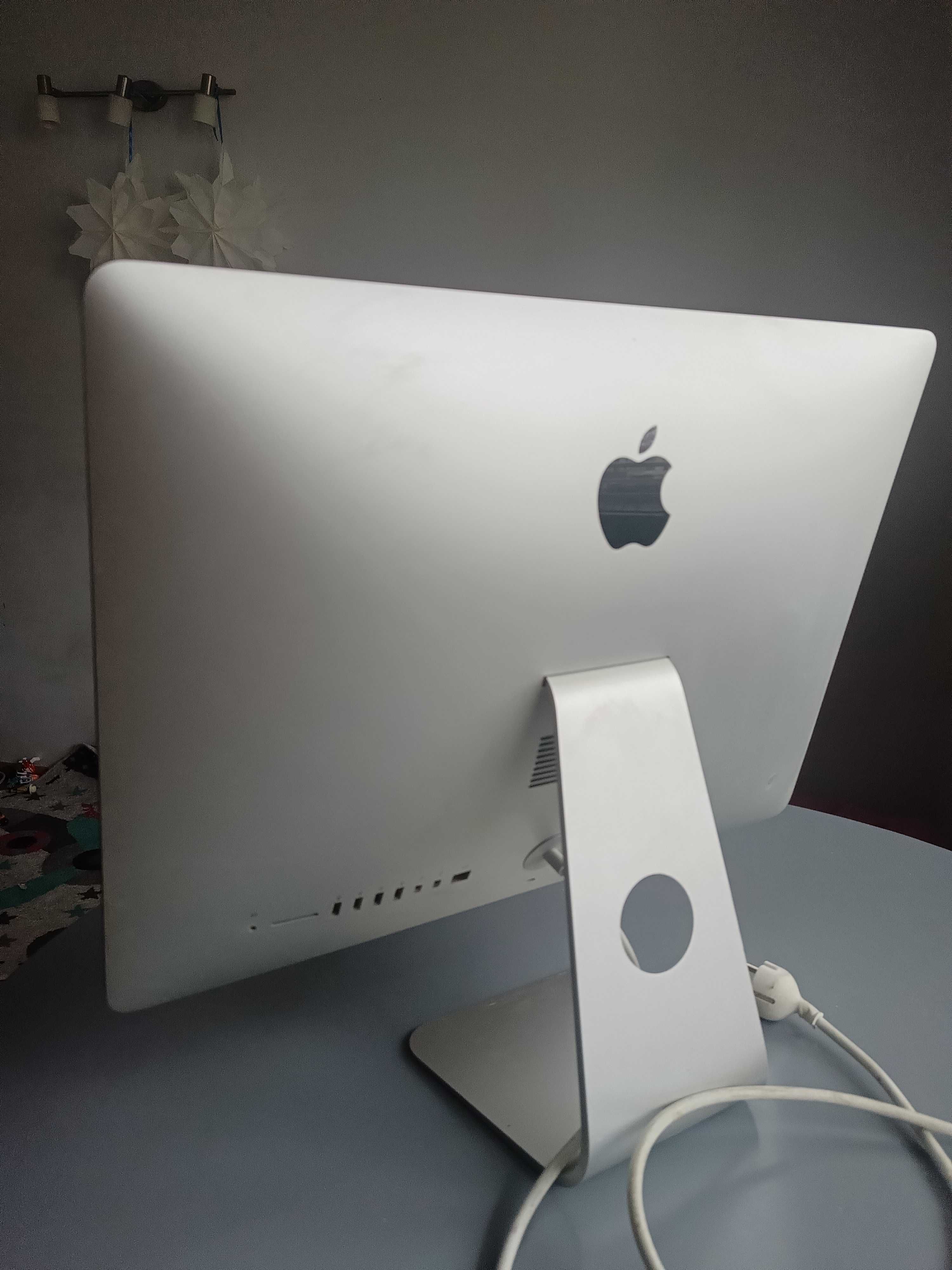 iMac 21" (Late2013)