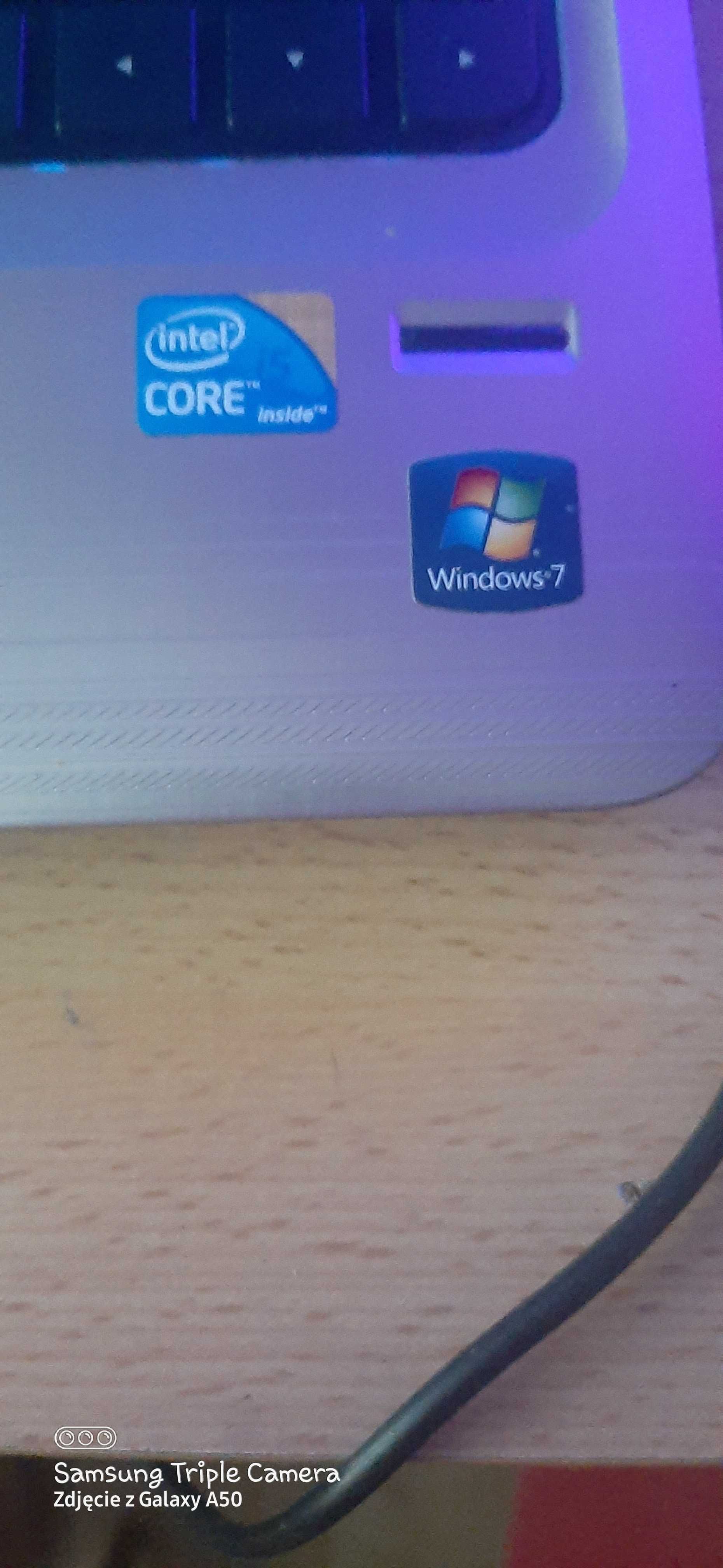 Sprzedam 2 sprawne laptopy cena jest podana za 2