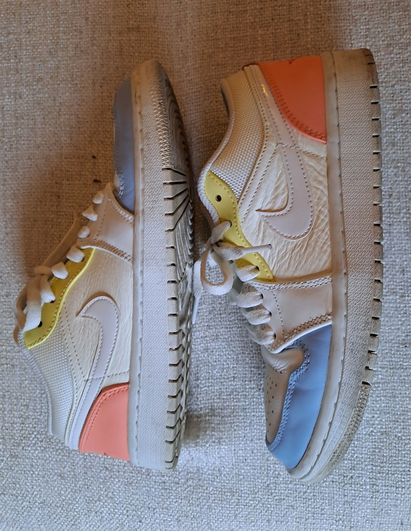 Ténis Nike Air Jordan 1 Low