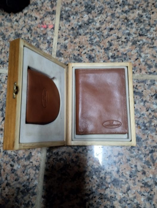 Conjunto carteiras LeathenNorth edição limitada vintage com estojo.