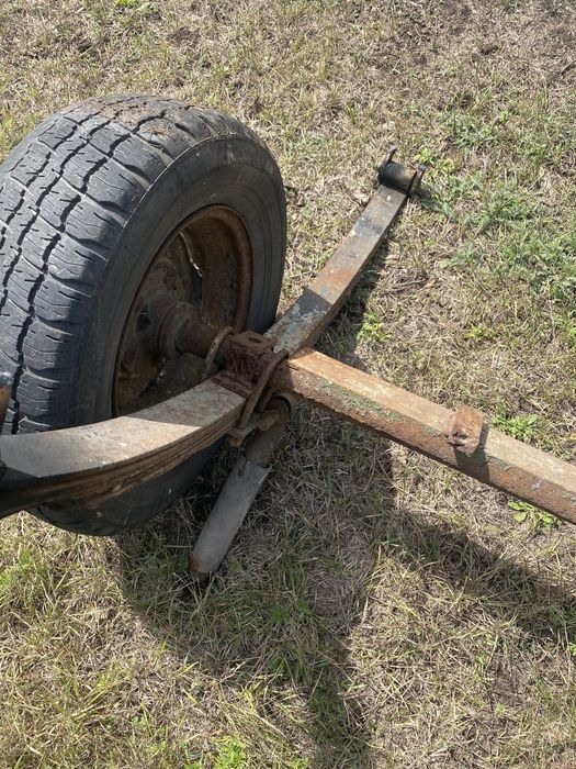 Ось ,вісь на легковий прицеп