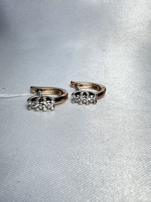 Золоті сережки з діамантами