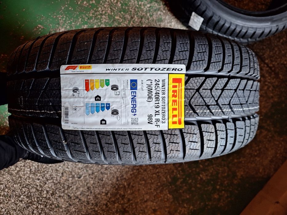Opony Pirelli Winter Sottozero 245/40/19/   2szt