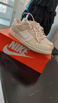 Buty damskie Nike 42