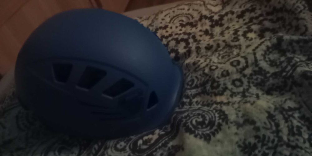 Kask wspinaczkowy Simond Rock 54-61 cm Błękit Pacyfiku ( Decathlon )