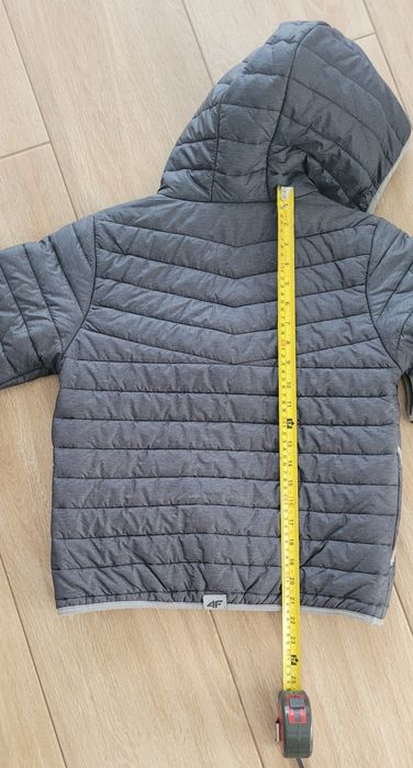 Do sprzedania pikowana kurtka 4F