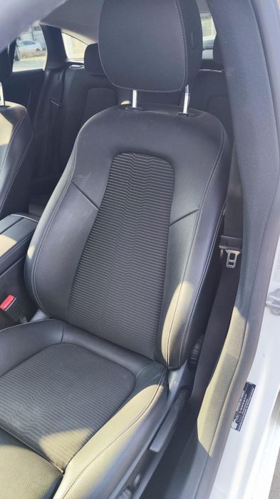Mercedes-Benz CLA 250 e 8G-DCT Progressive