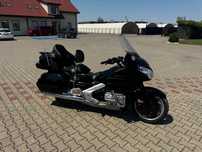 Honda GL Honda GL1800. Motocykl w stanie idealnym. Po pełnym serwisie. 16000 km
