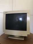 Monitor CRT kineskopowy 15” NCR Hyundai deluxescan 15g+ retrogaming