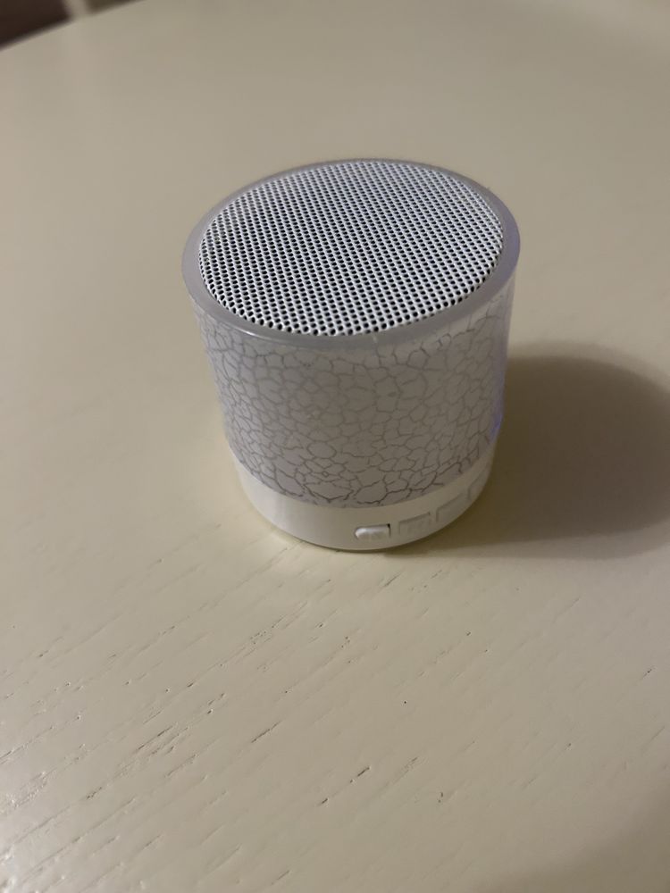 Портативная Bluetooth колонка акустика