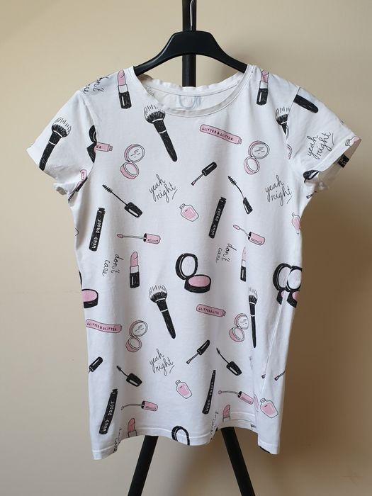 T-shirt z nadrukiem z motywem makijażowym