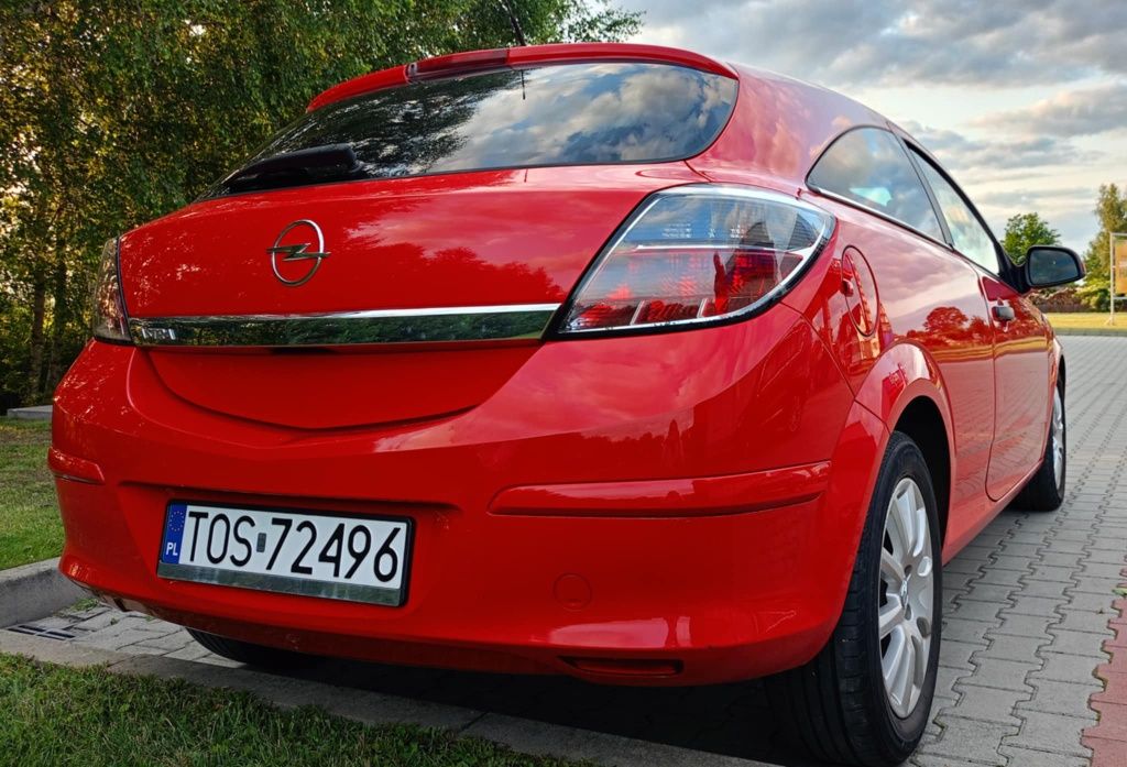 Opel Astra H GTC
