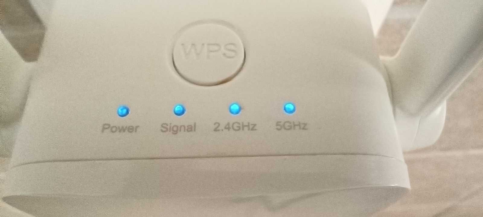 TP-Link RE305 extensor