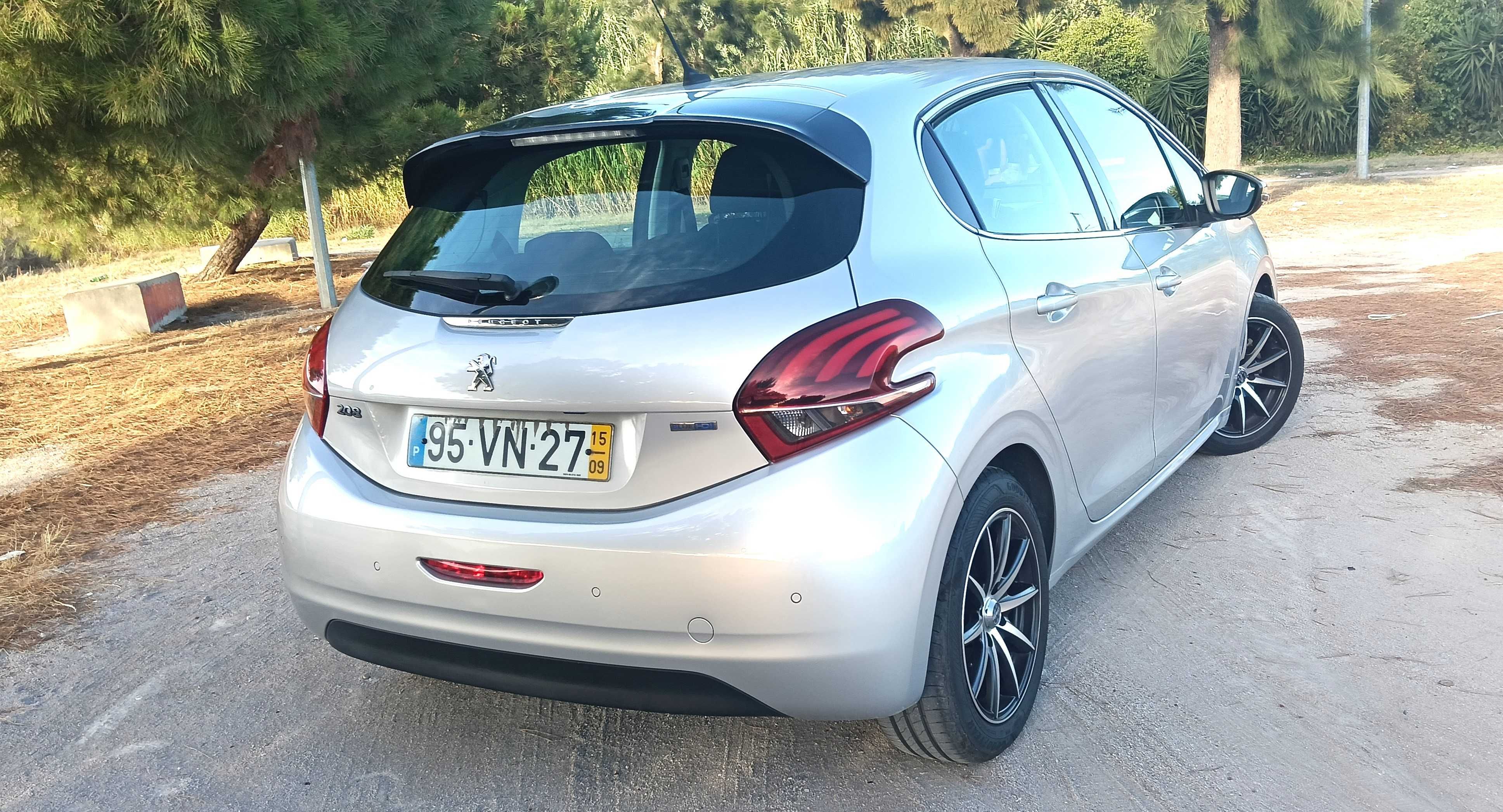 Peugeot 208 1.6 Blue HDi Allure – diesel económico
