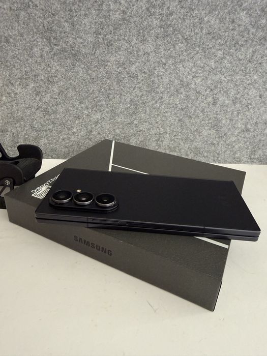 Troco/Vendo Samsung Z Fold 7 512GB JETBLACK