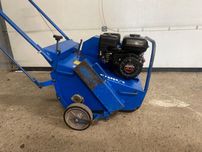 Wertykulator aerator  spalinowy  rurkowy Bluebird