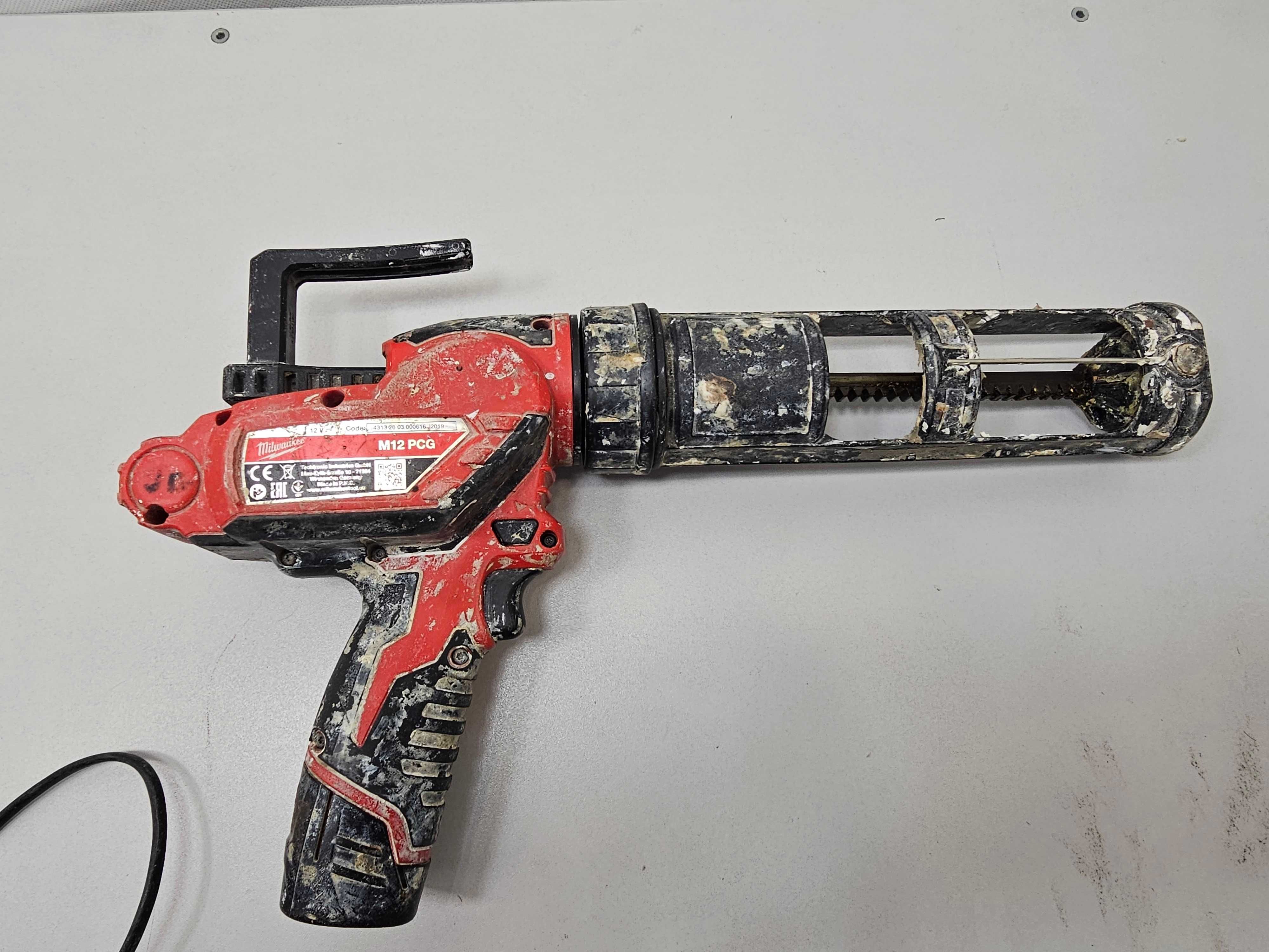 Wyciskacz Pistolet do Kleju Akumulatorowy Milwaukee M12 PCG