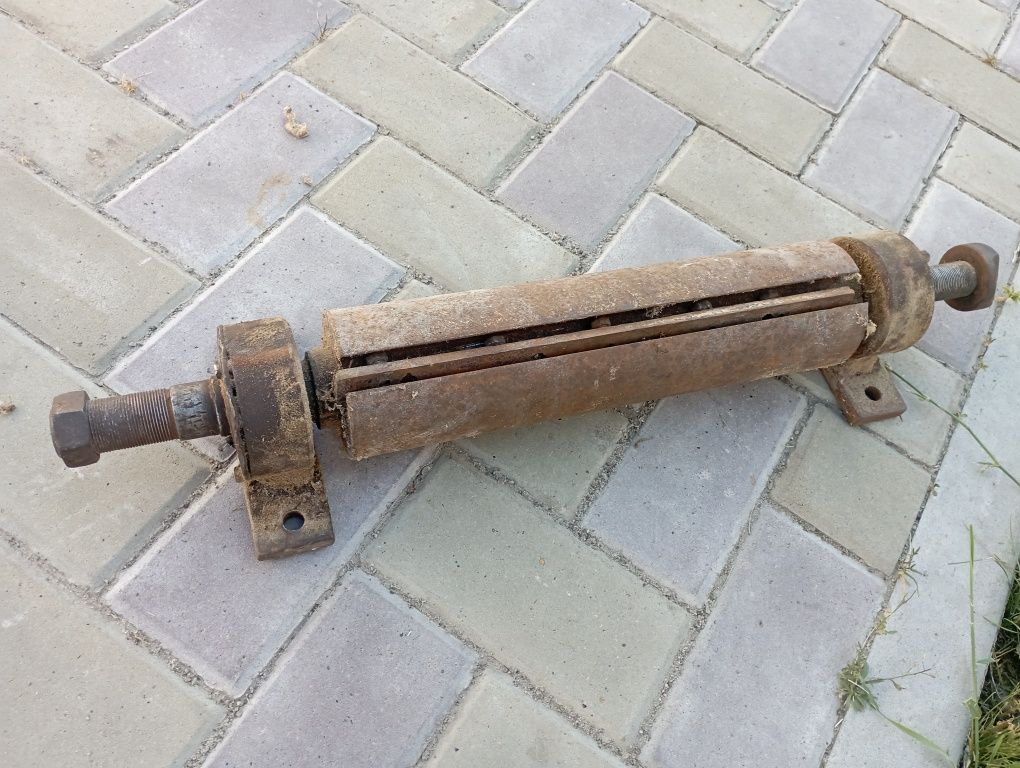 Вал до циркулярки
