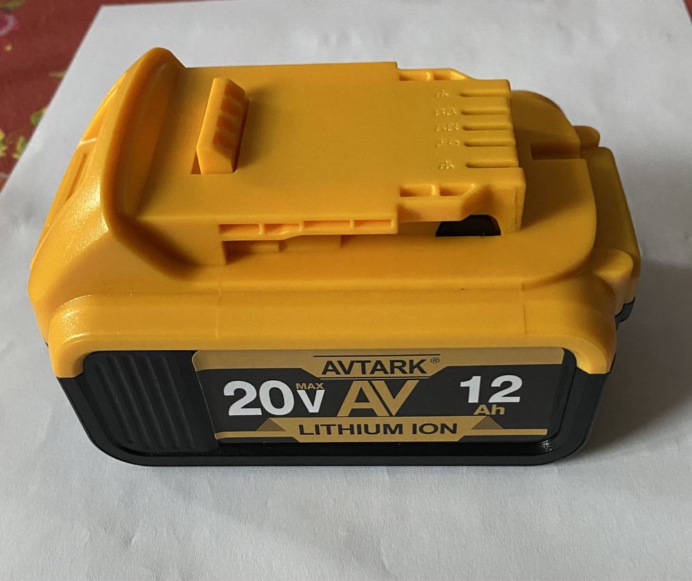 Аккумулятор для DeWalt 12Ah 20V DCB180 avtark. Новий