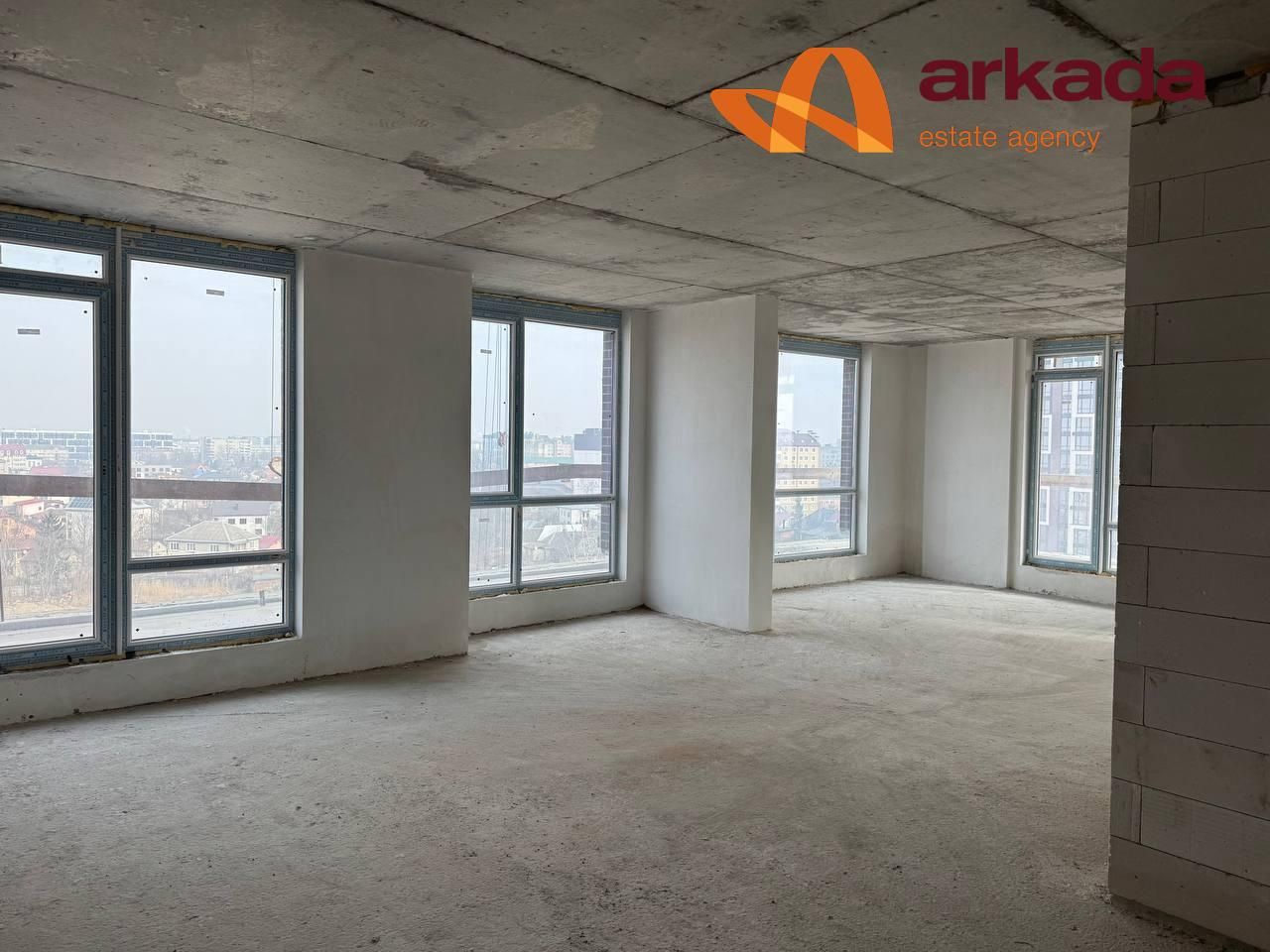 Продаж 3-кімнатної квартири в ЖК " Manhattan UP"