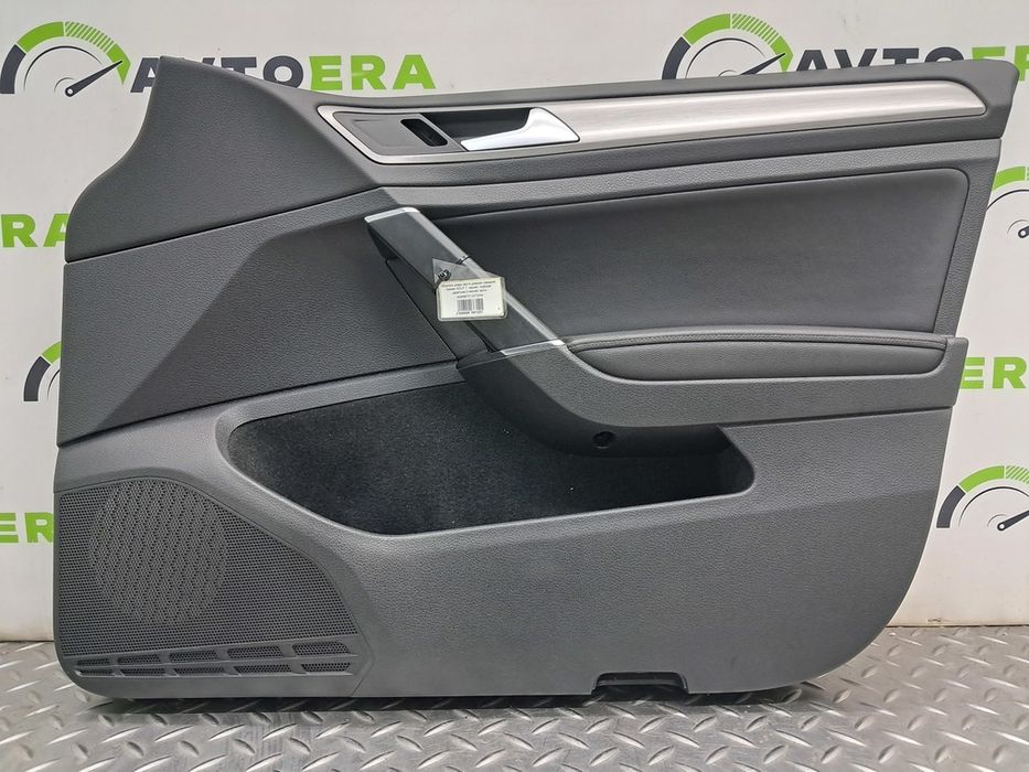 Обшивка двери карта дверная передняя правая VOLKSWAGEN  GOLF 7