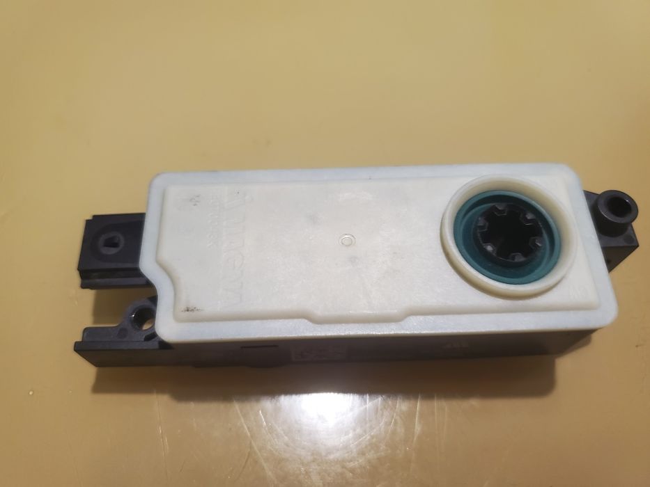 Ford mustang mach-e частини переднього бампера.Опорні підшипники.