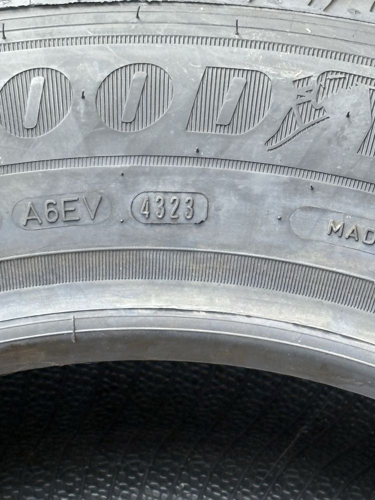 Opony letnie DEMO Goodyear Efficient Grip Cargo 215/65/16C 106/104H