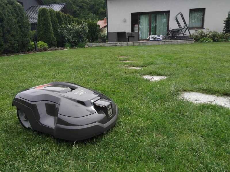 Robot koszący Husqvarna Automower 310 Mark II kosiarka