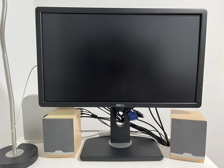 Монитор Dell 23 U2312HM Black