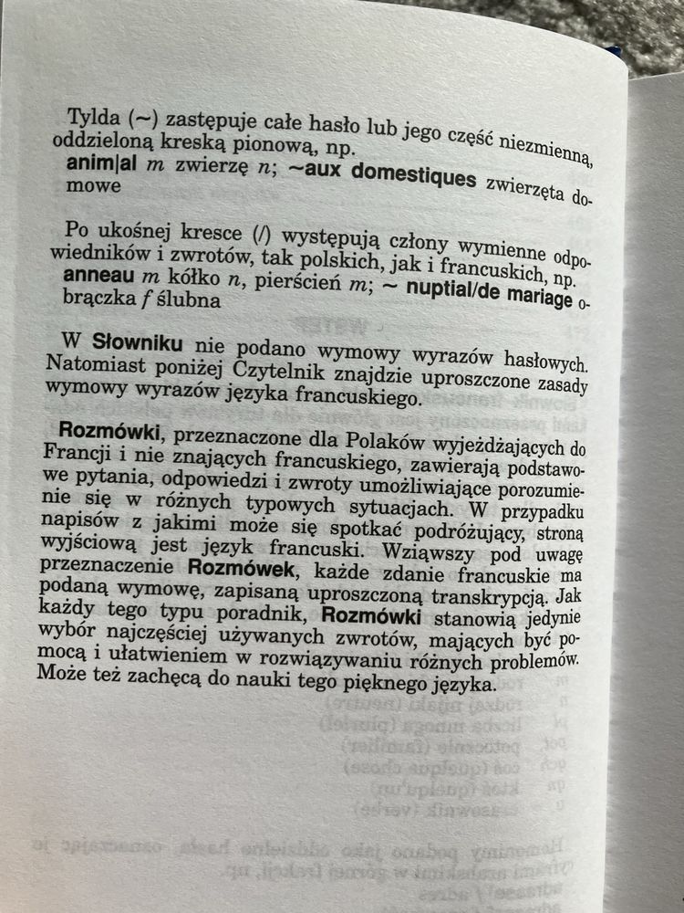 Słownik z rozmówkami francusko-polski