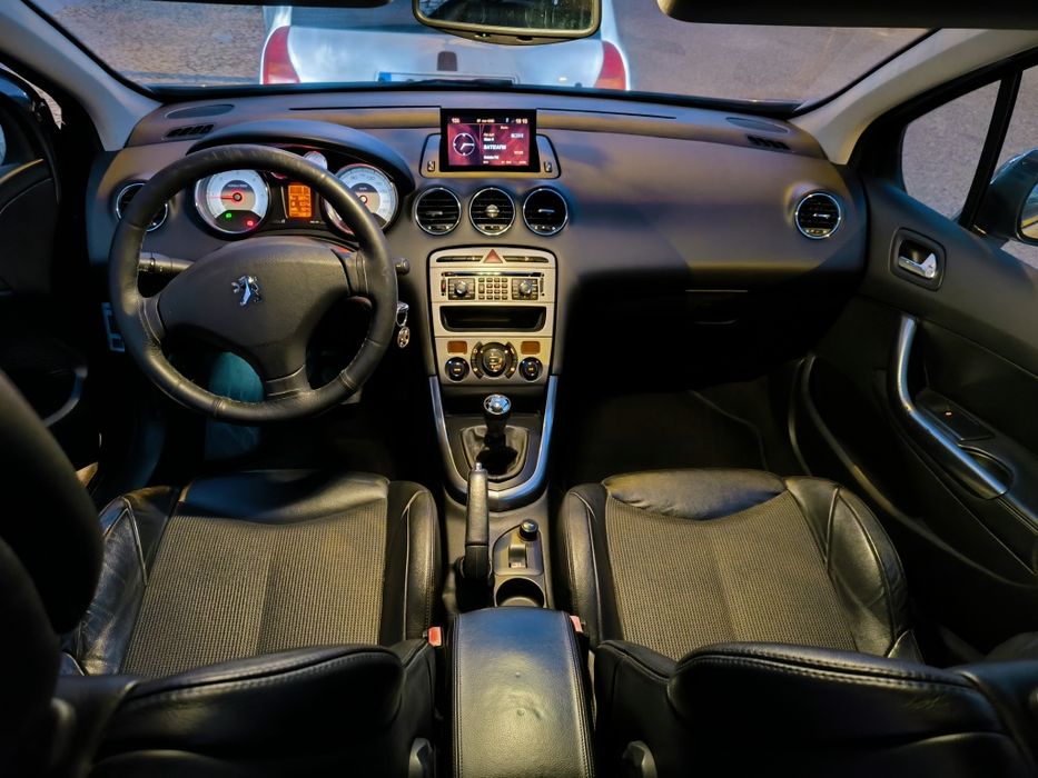 Peugeot 308 1.6 hdi Sport bem estimado