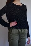 Jesienny sweter, czarny z bialymi elementami