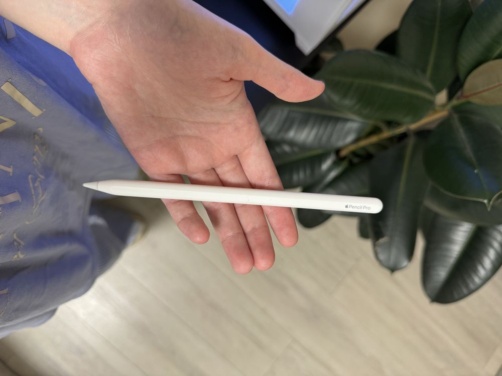 Apple pencil pro