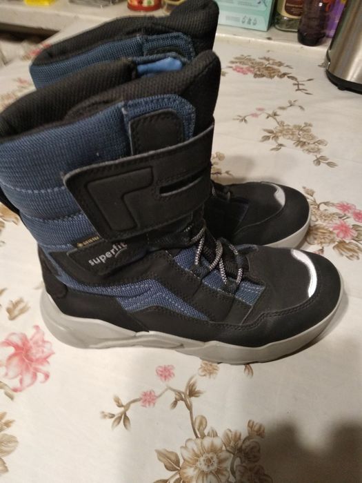 Продам зимние сапожки на мальчика SUPER  FIT!