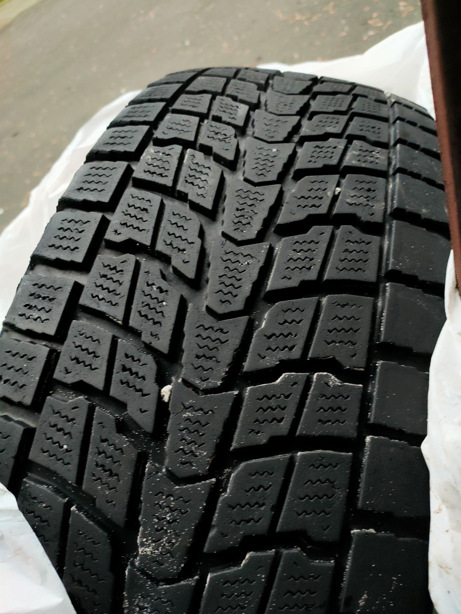 Шины 1-3 шт торг, срочно, Dunlop studless grandtrek зима
235/65r17