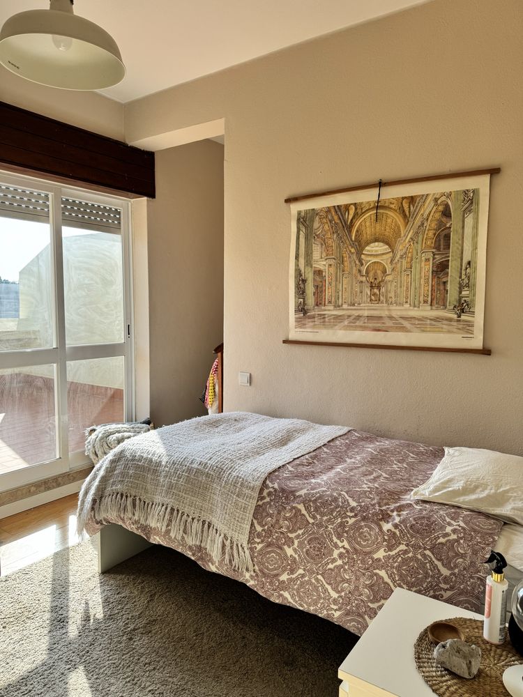 Arrendamento de quarto a partir de 15 de junho