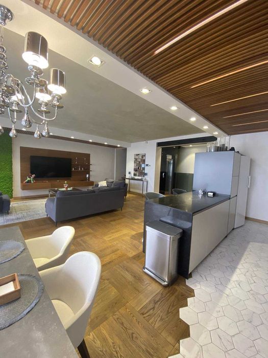 Стильный котедж у самого синего моря.