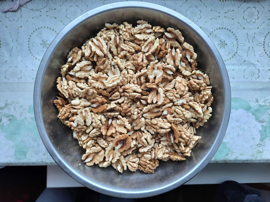 Горіх грецький метелик світлий волоський горіх бабочка чищений 2025