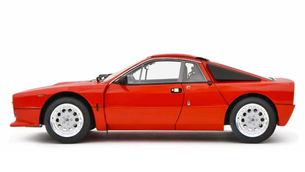 Model 1:18 Laudoracing-Model Lancia 037 Rally Stradale 1982 red