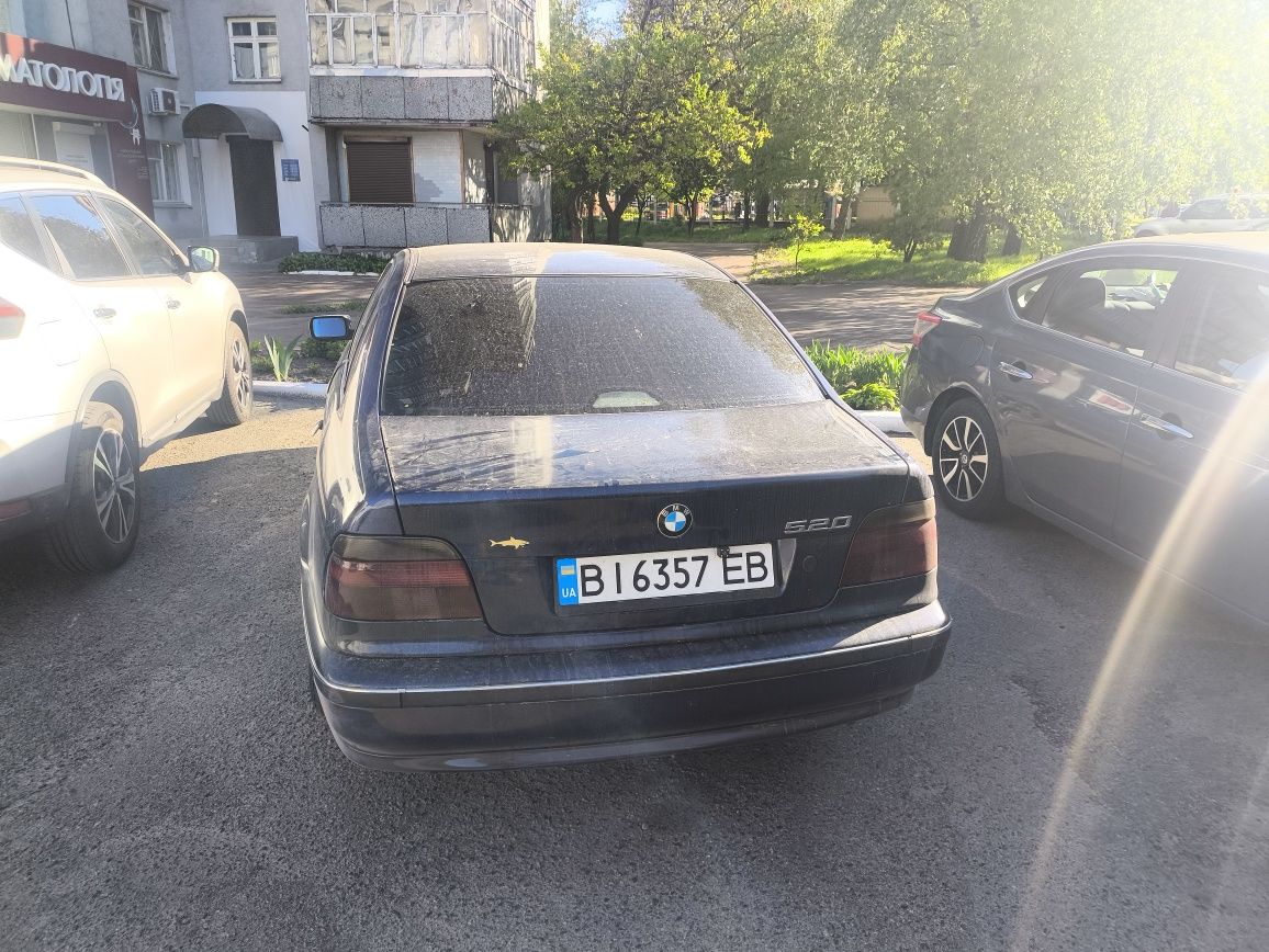Продам машину недорого)