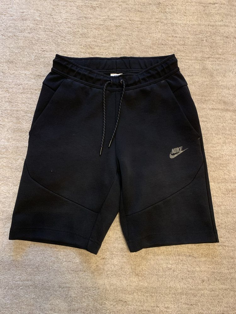 Шорти Nike Tech Fleece. S