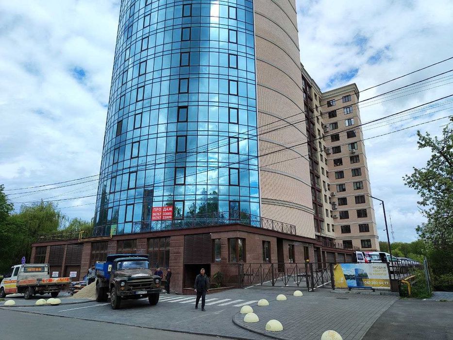 Продаємо комерційне приміщення загальною площею 78 кв.м.