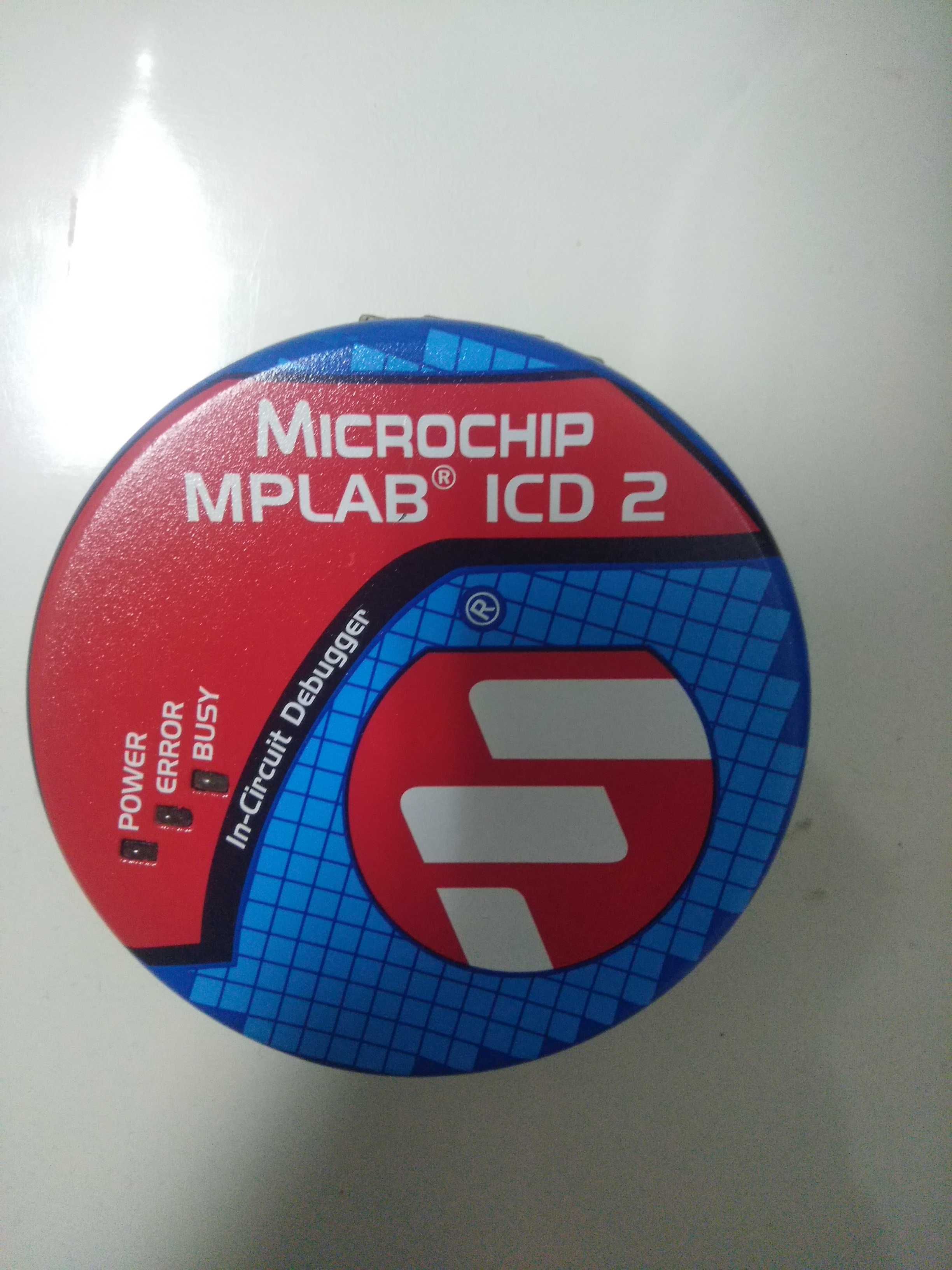 Placa PICDEM 2 Plus + Programador MPLAB ICD 2 + PICDEM Mechatronics