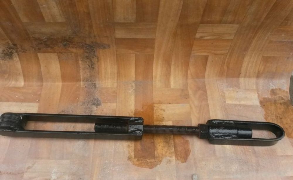 Ściągacz metalowy duży