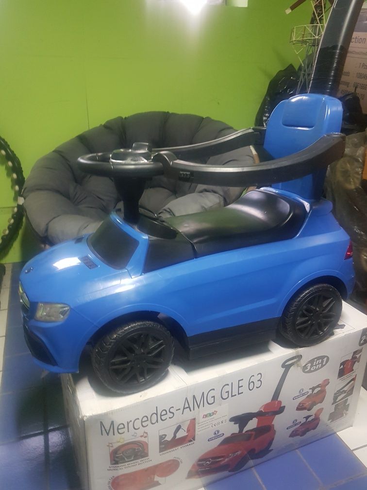 Autko dla dziecka jeździk