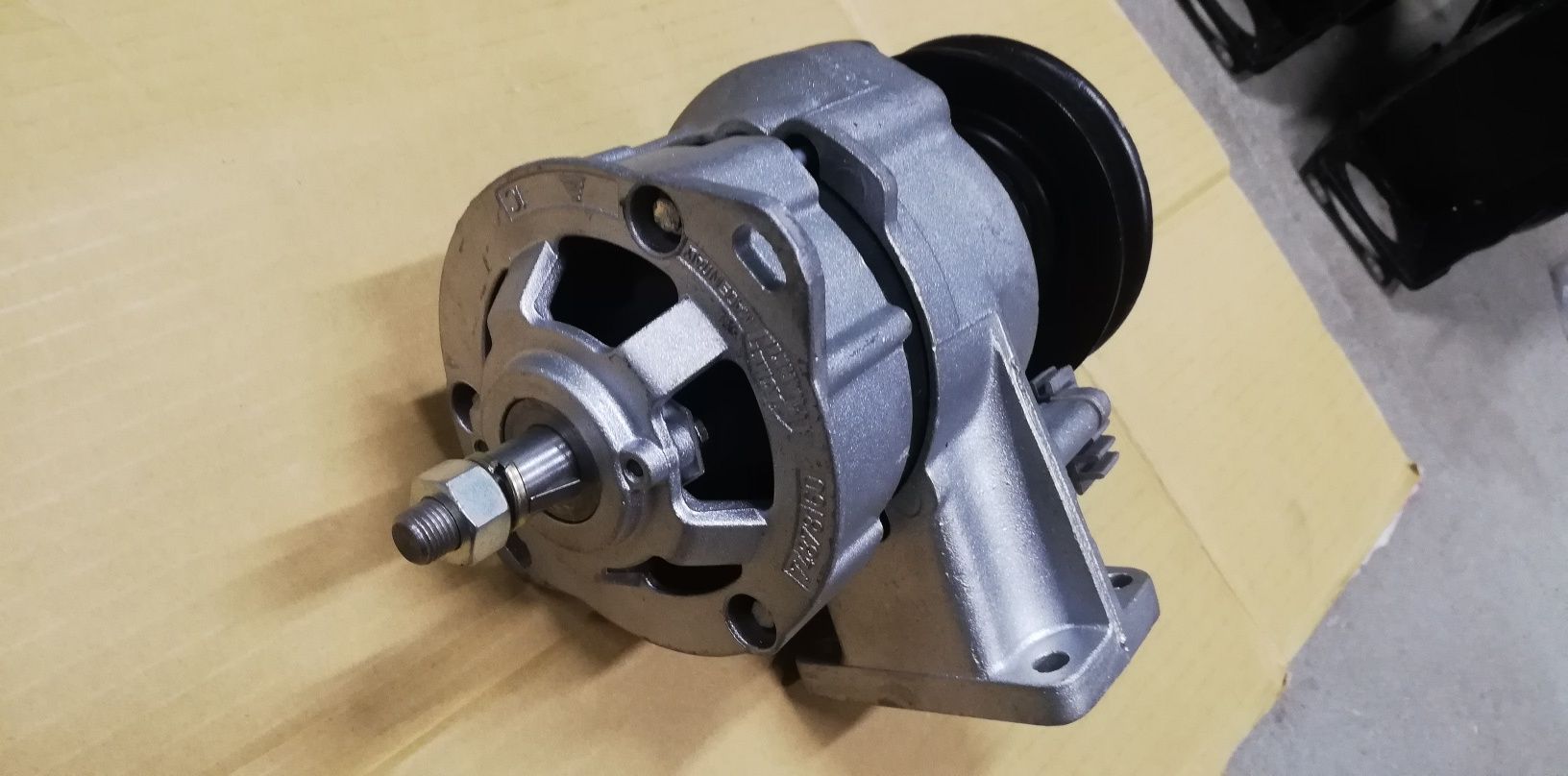Fiat 126p alternator Magnetti Marelli oryginalny jak nowy
