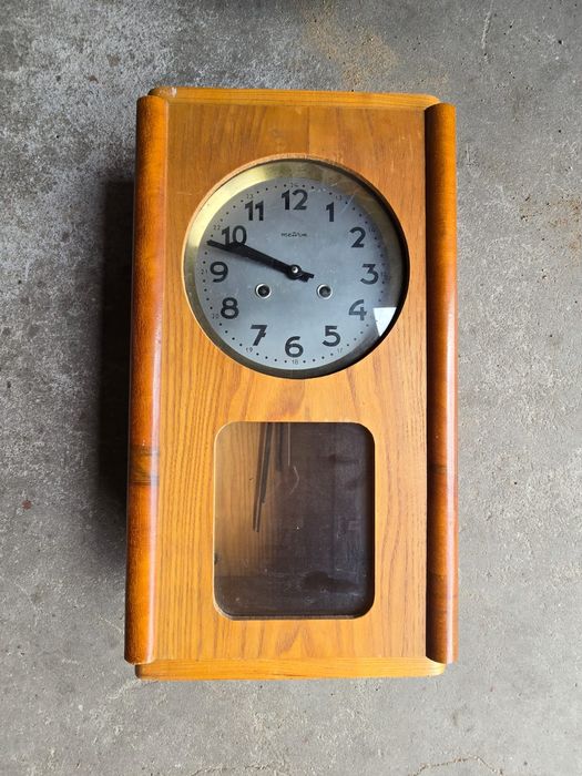 Zegar ścienny wiszący wahadłowy sprawny metronon msd