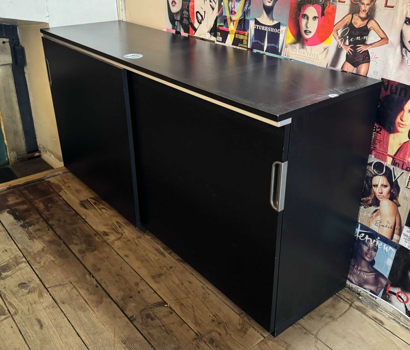 Móvel com código IKEA GALANT